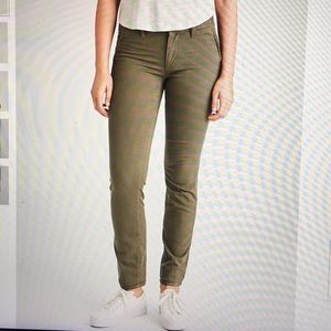NWT American Eagle Olive Skinny Pants size 00